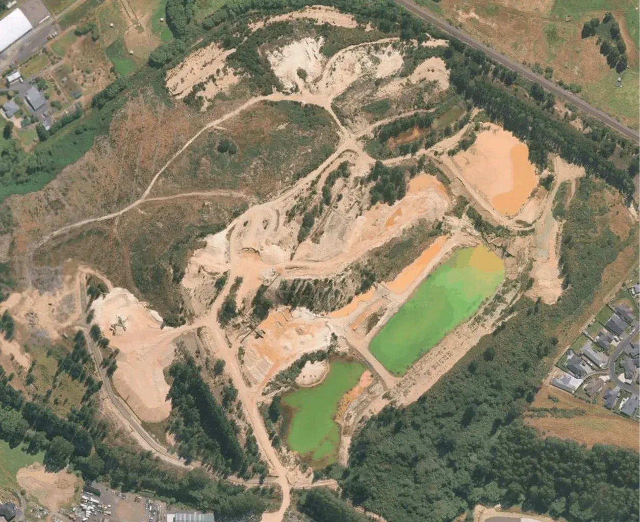 Aerial view of Blackhead Quarries’ Walton Park site, showing sand extraction areas, access roads and multiple settling ponds.